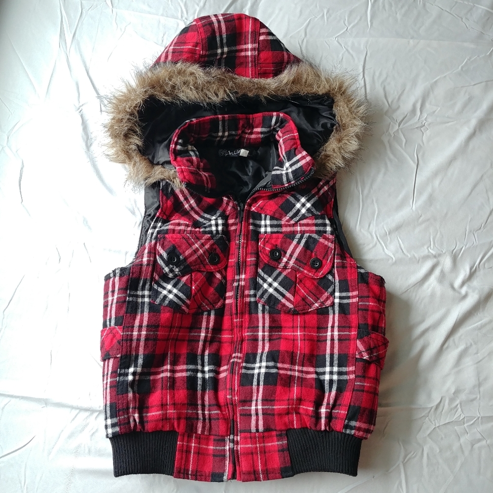 Red Plaid Faux Fur Vest Juniors Size M